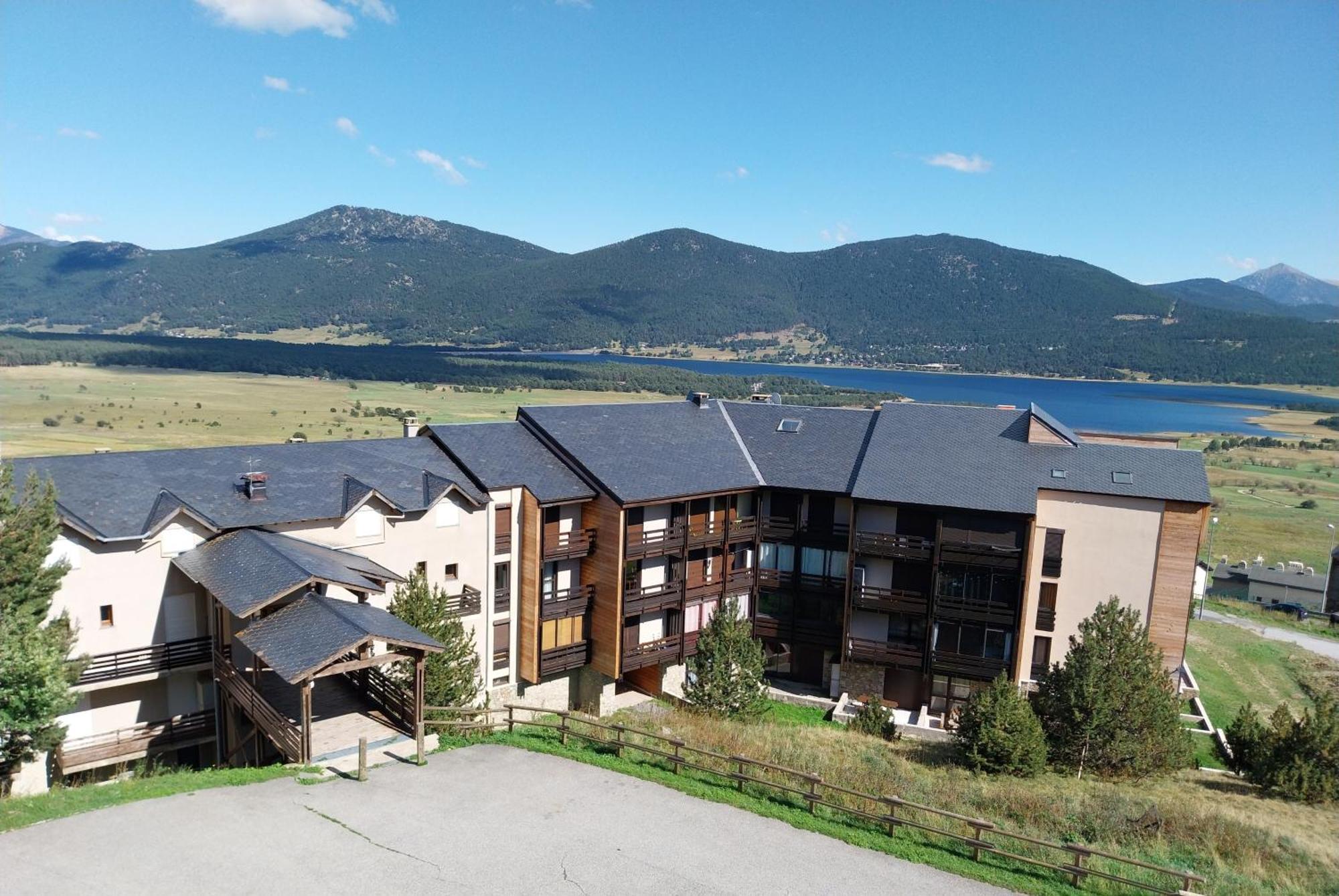 Soleil Et Montagne - Au Pied Station Les Angles Apartment Exterior photo